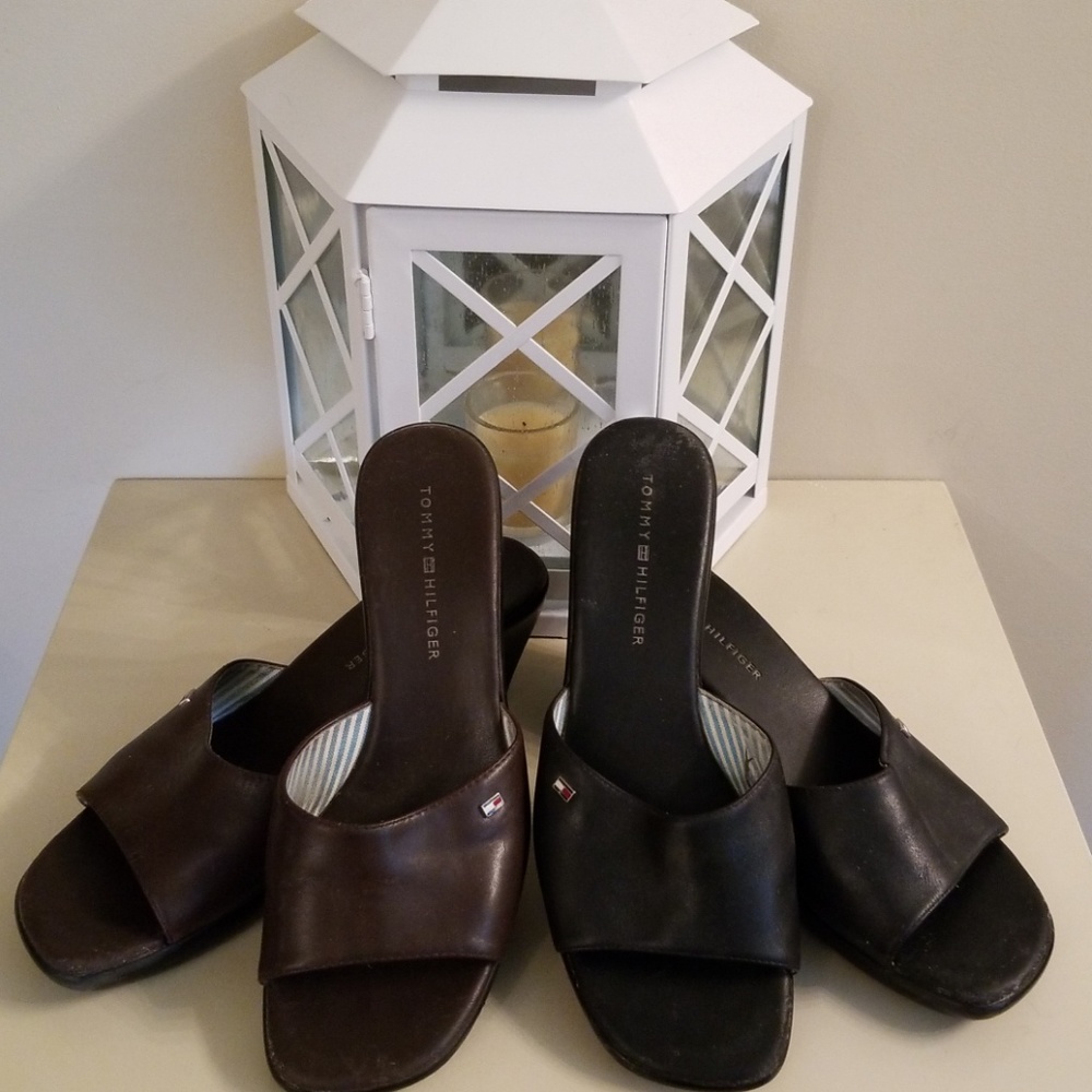 2 pair lot Tommy Hifiger Wedge Sandals blk & brown